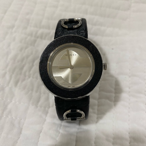 Authentic Gucci Horse Bit Watch - Picture 8 of 11